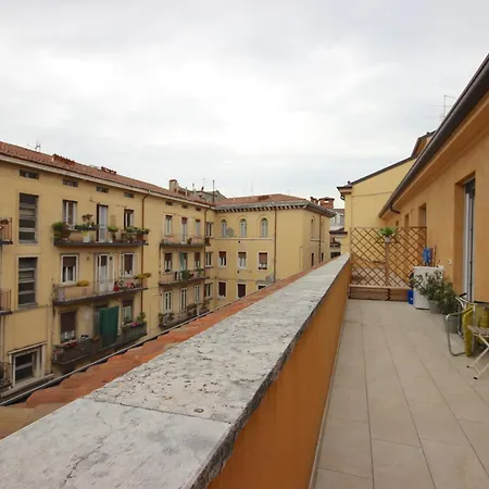 Vr - Terrazza Arena 2 *